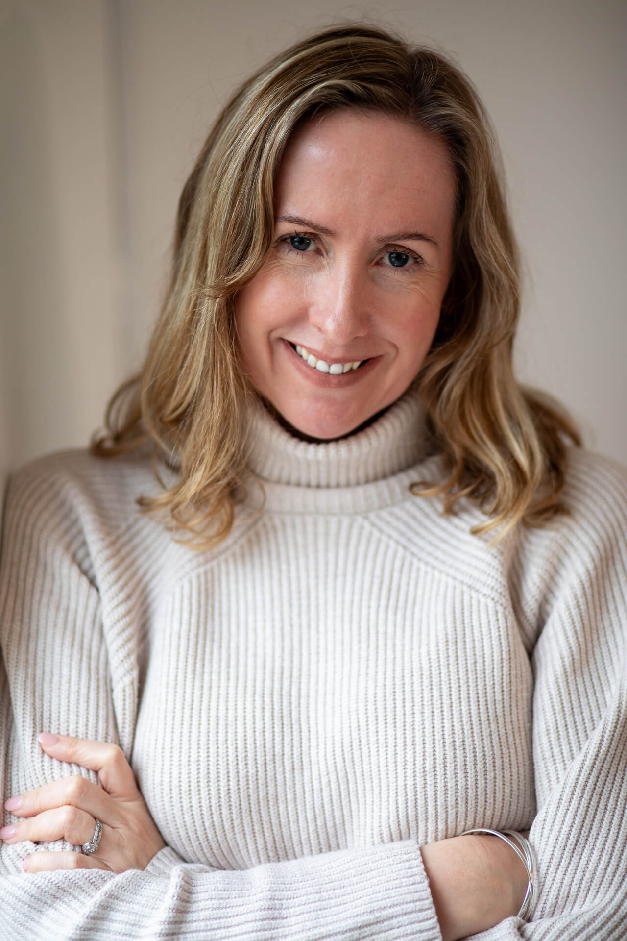 Counsellor sitting relaxed during brand photoshoot